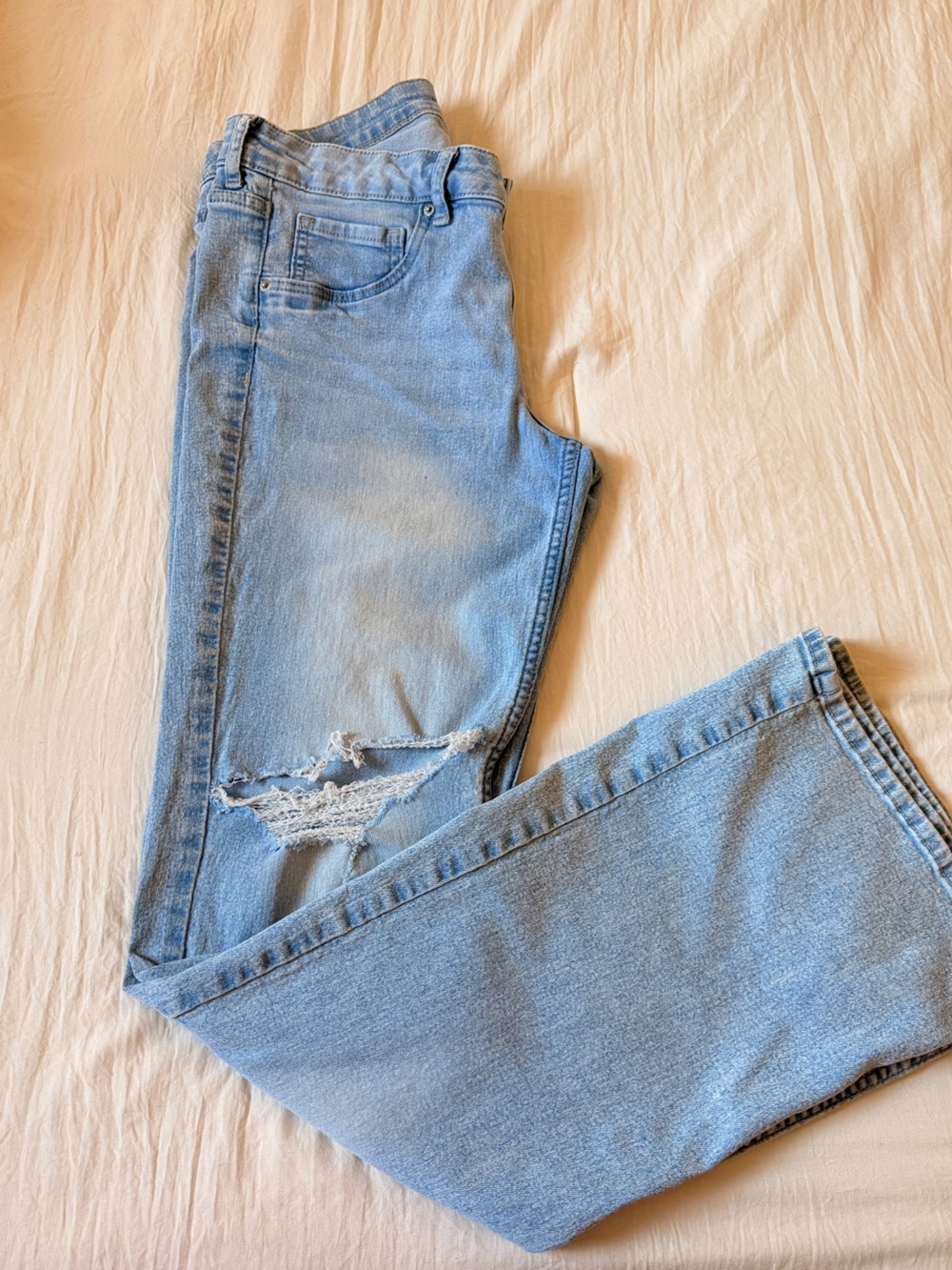 H&M Light Blue Flared Jeans with Distressed Knee